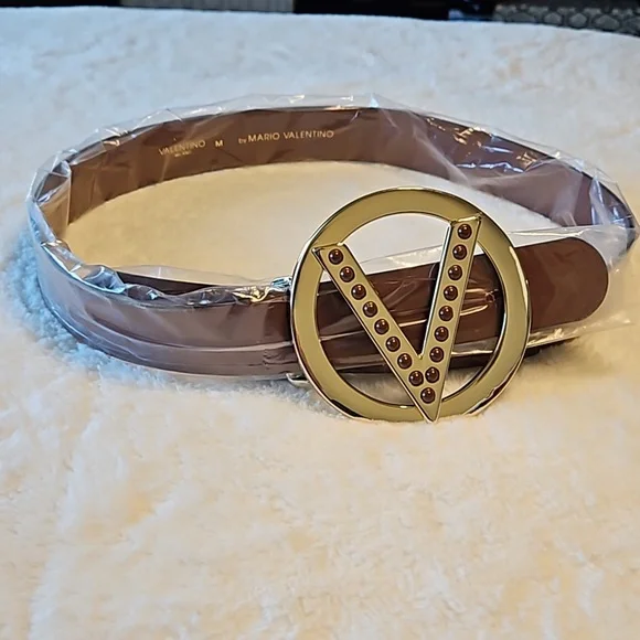 VALENTINO by Mario Valentino Giusy Forever Leather Belt Sz M *NWT* New Valentino By Mario Valentino Giusy Goldtone Metal V-Logo  main image 3